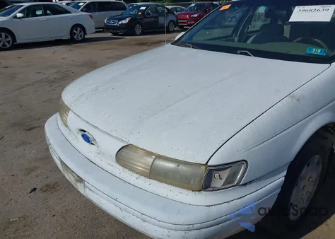 1993 Ford Taurus Gl z USA, uszkodzony, nr VIN 1FACP52U4PA227045